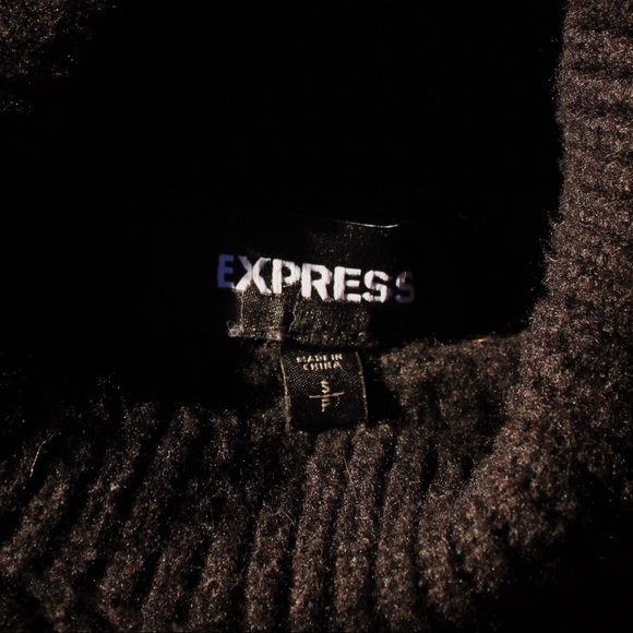 Express Sweater - Picture 5 of 5